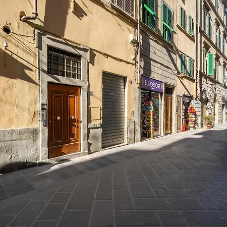 View Of The Medici Chapels- Center فلورنس